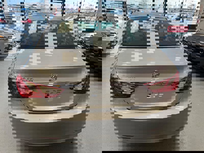 Used 2011 Hyundai Sonata GLS image 11