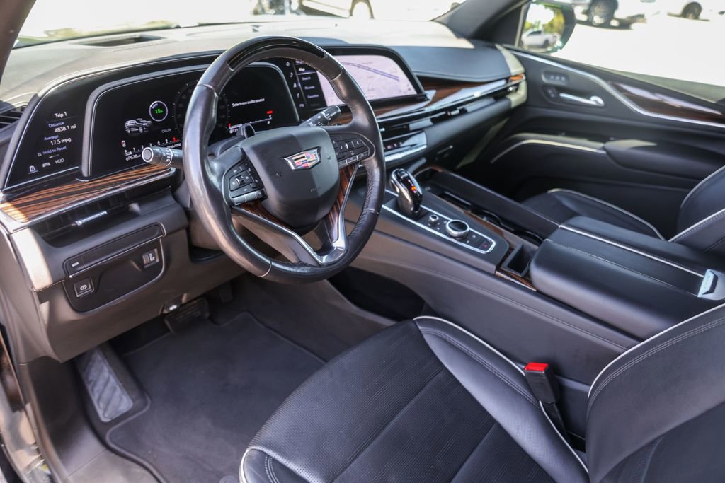 Used 2023 Cadillac Escalade Premium Luxury image 10
