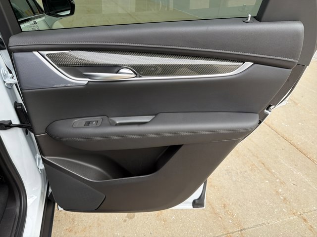 New 2026 Cadillac XT5 Sportv w/ LPO, Floor Liner Package image 28