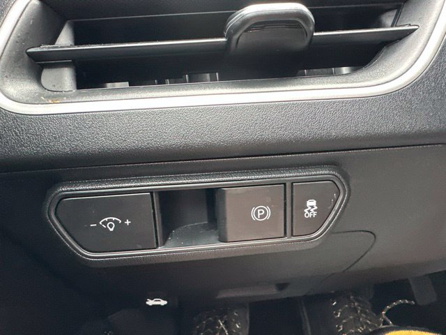 Certified 2025 Kia K4 FWD image 40