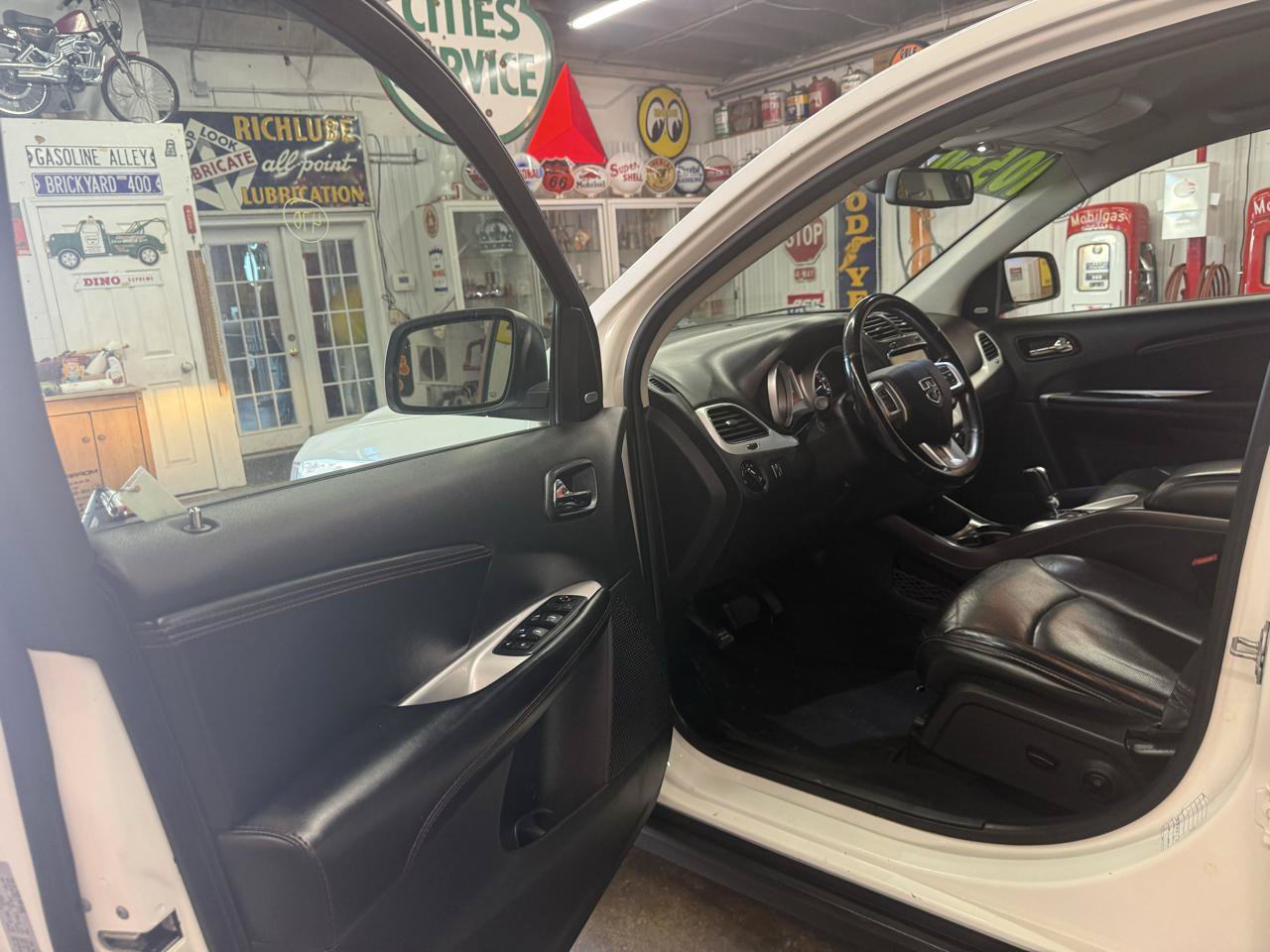 Used 2019 Dodge Journey GT AWD/4WD image 10