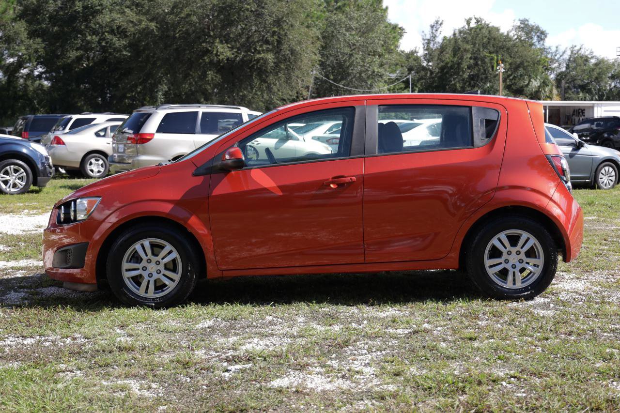 Used 2012 Chevrolet Sonic LS FWD image 3