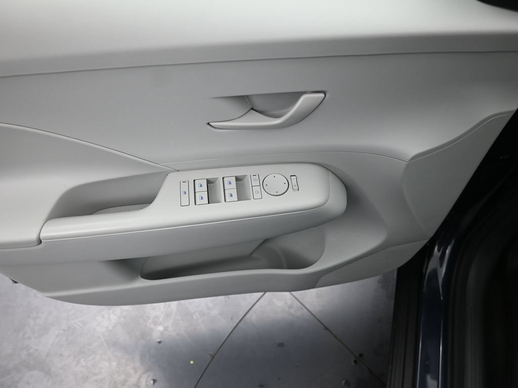 Used 2026 Hyundai Kona SEL Sport AWD/4WD image 28