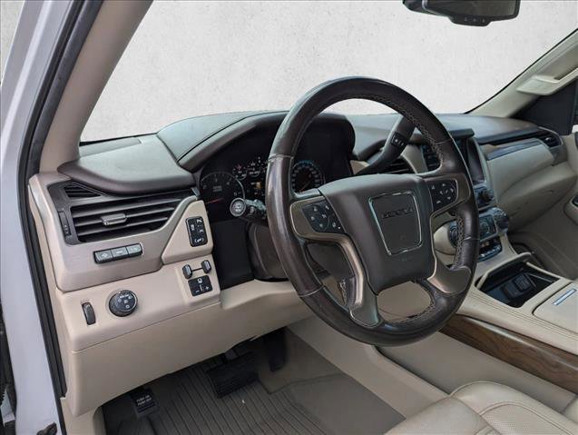 Used 2019 GMC Yukon XL Denali RWD image 12