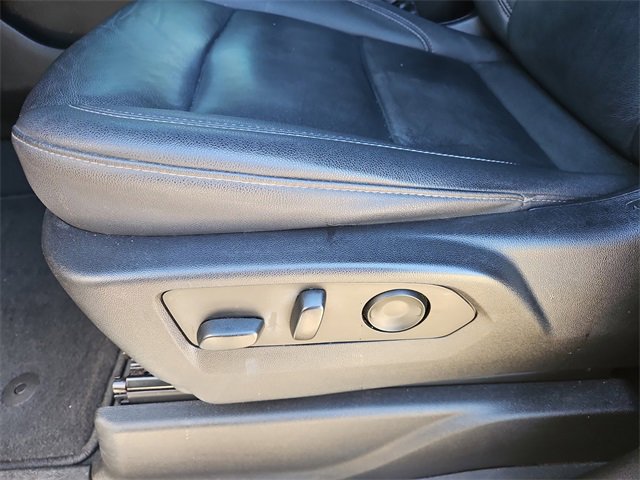 Used 2023 Chevrolet Tahoe Z71 w/ Luxury Package image 17