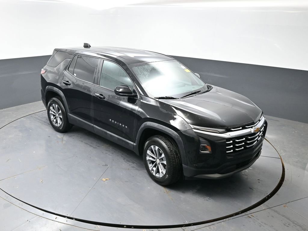 Used 2025 Chevrolet Equinox LT FWD image 17
