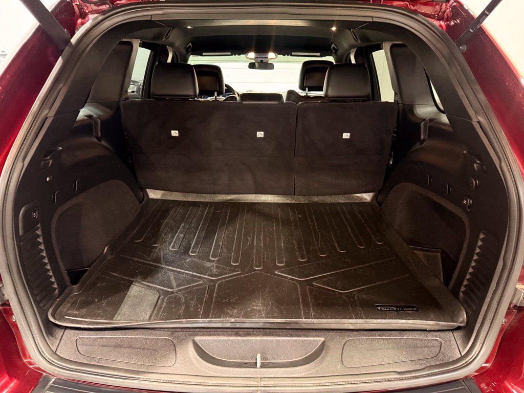 Used 2021 Jeep Grand Cherokee Laredo X RWD image 10