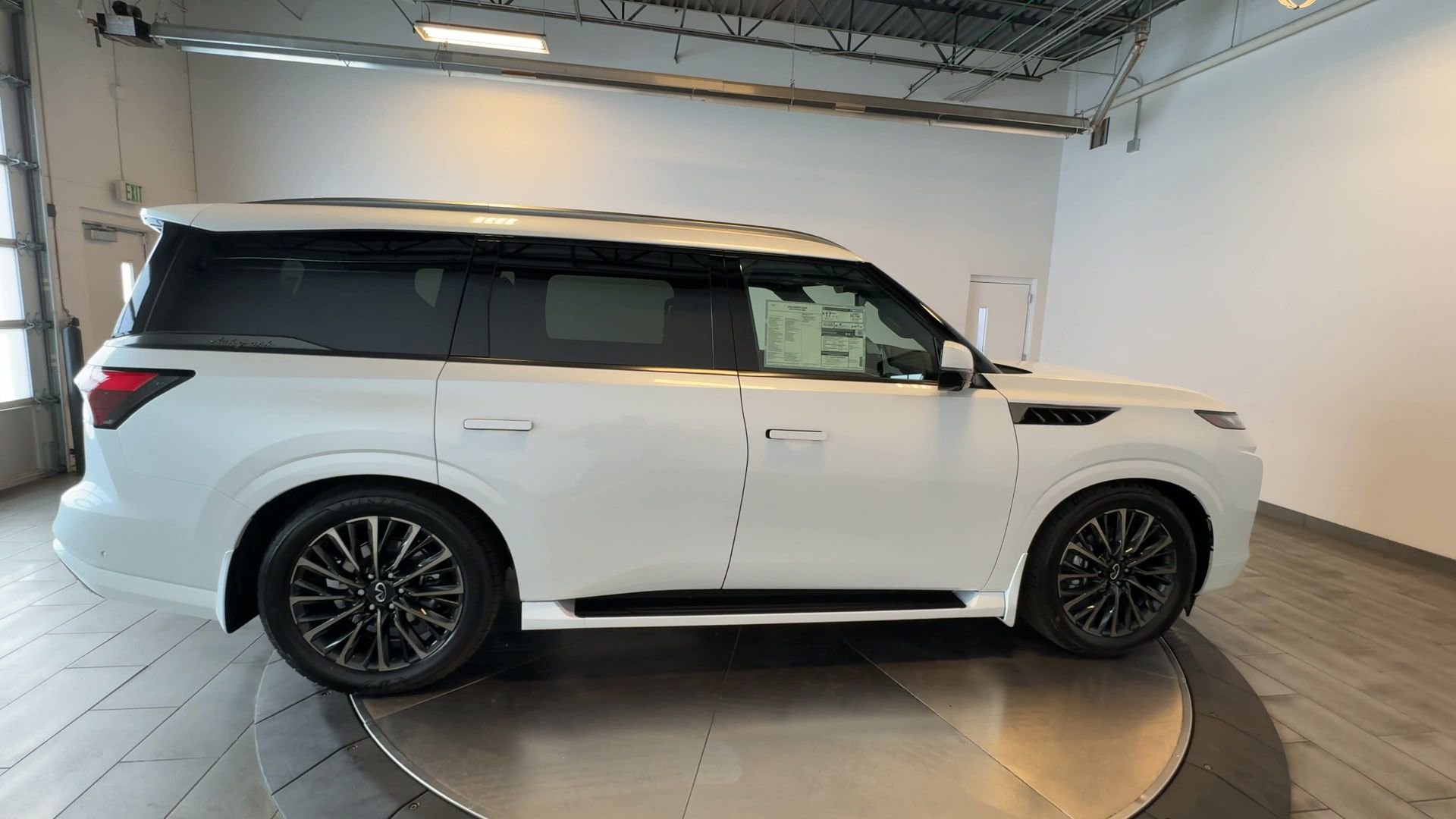 New 2026 INFINITI QX80 Autograph w/ Premium Cargo Package AWD/4WD image 9