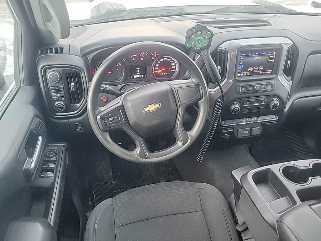 Used 2021 Chevrolet Silverado 2500 Custom w/ Custom Value Package image 9