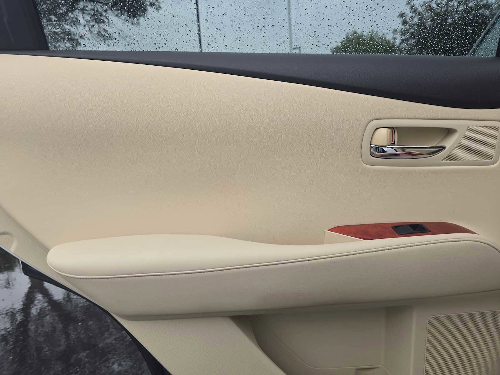 Used 2012 Lexus RX 350 FWD w/ Premium Pkg image 16