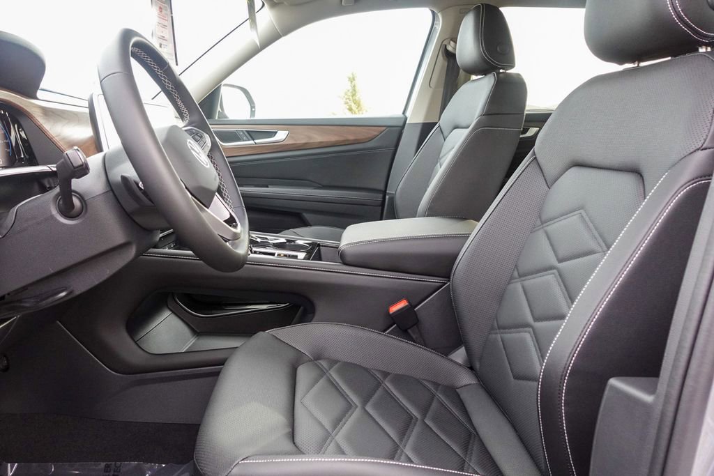 New 2026 Volkswagen Atlas SE image 13