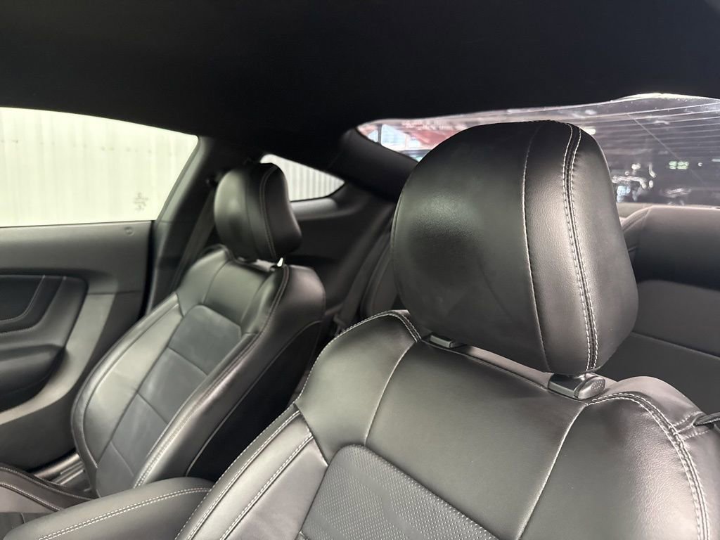 Used 2022 Ford Mustang GT Premium w/ Equipment Group 401A RWD image 12
