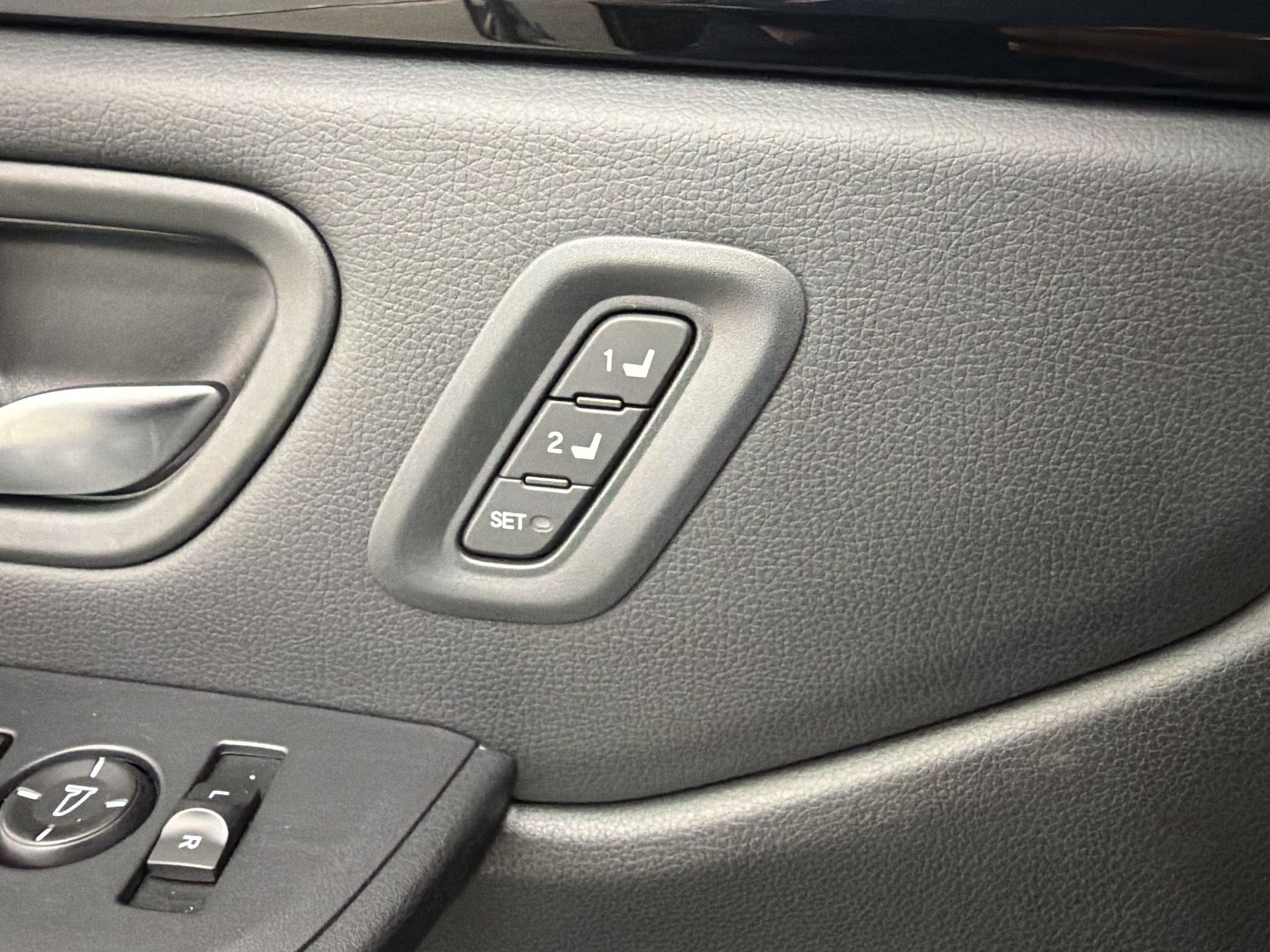 Used 2024 Honda Pilot Touring image 19