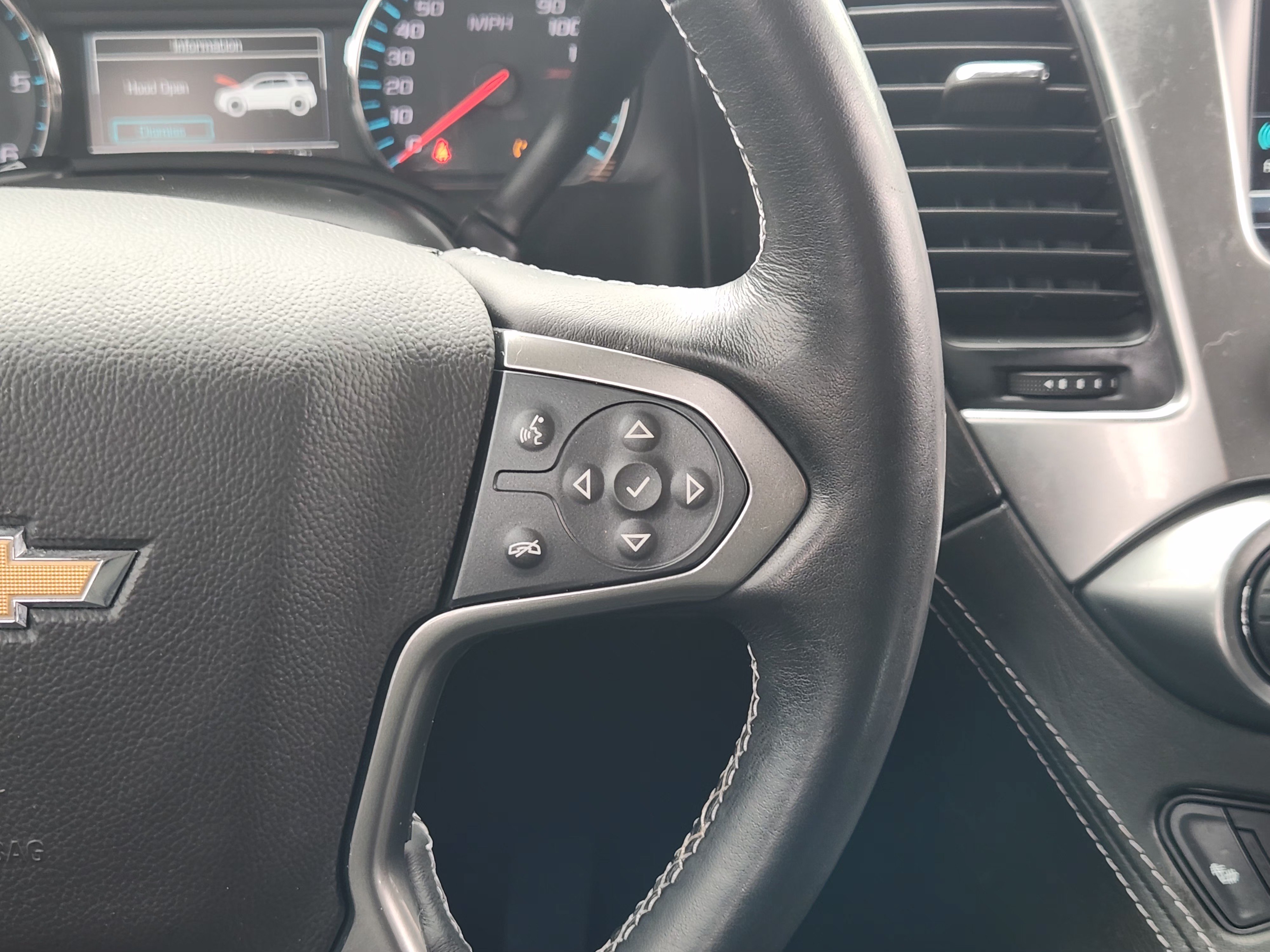 Used 2019 Chevrolet Tahoe LT w/ Luxury Package RWD image 29