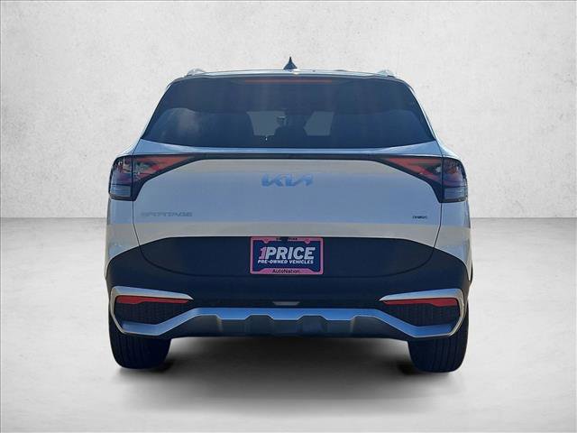 Used 2025 Kia Sportage EX image 7