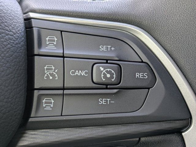 New 2025 Jeep Grand Cherokee Altitude image 23