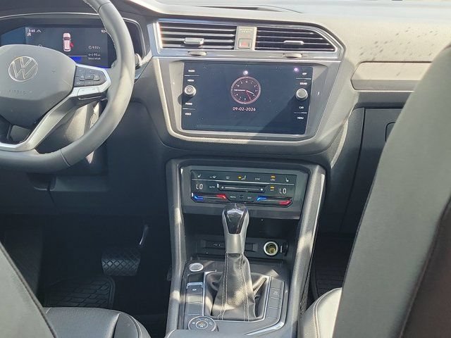 Certified 2023 Volkswagen Tiguan SE AWD/4WD image 5