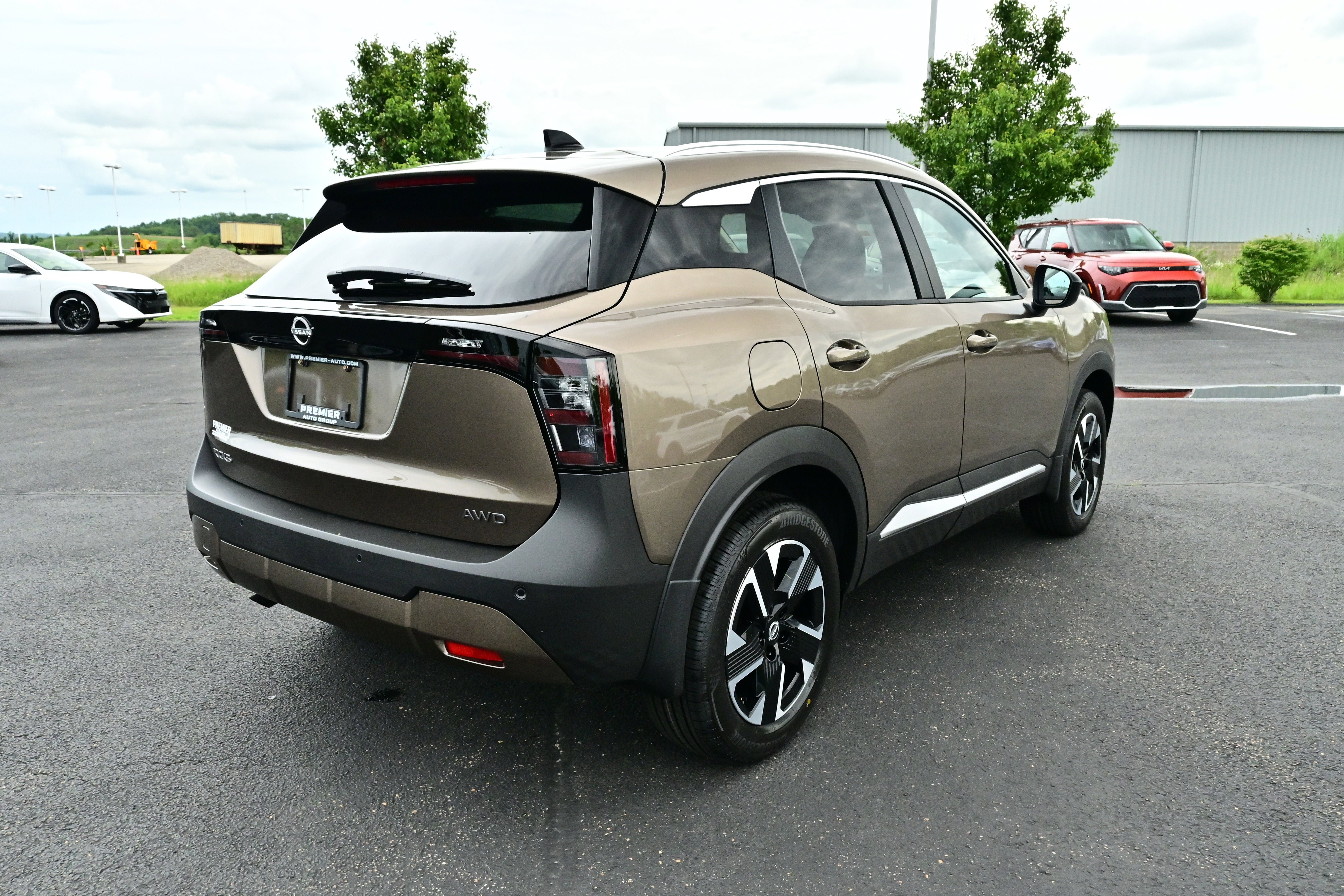 New 2026 Nissan Kicks SV w/ SV Premium Package AWD/4WD image 8