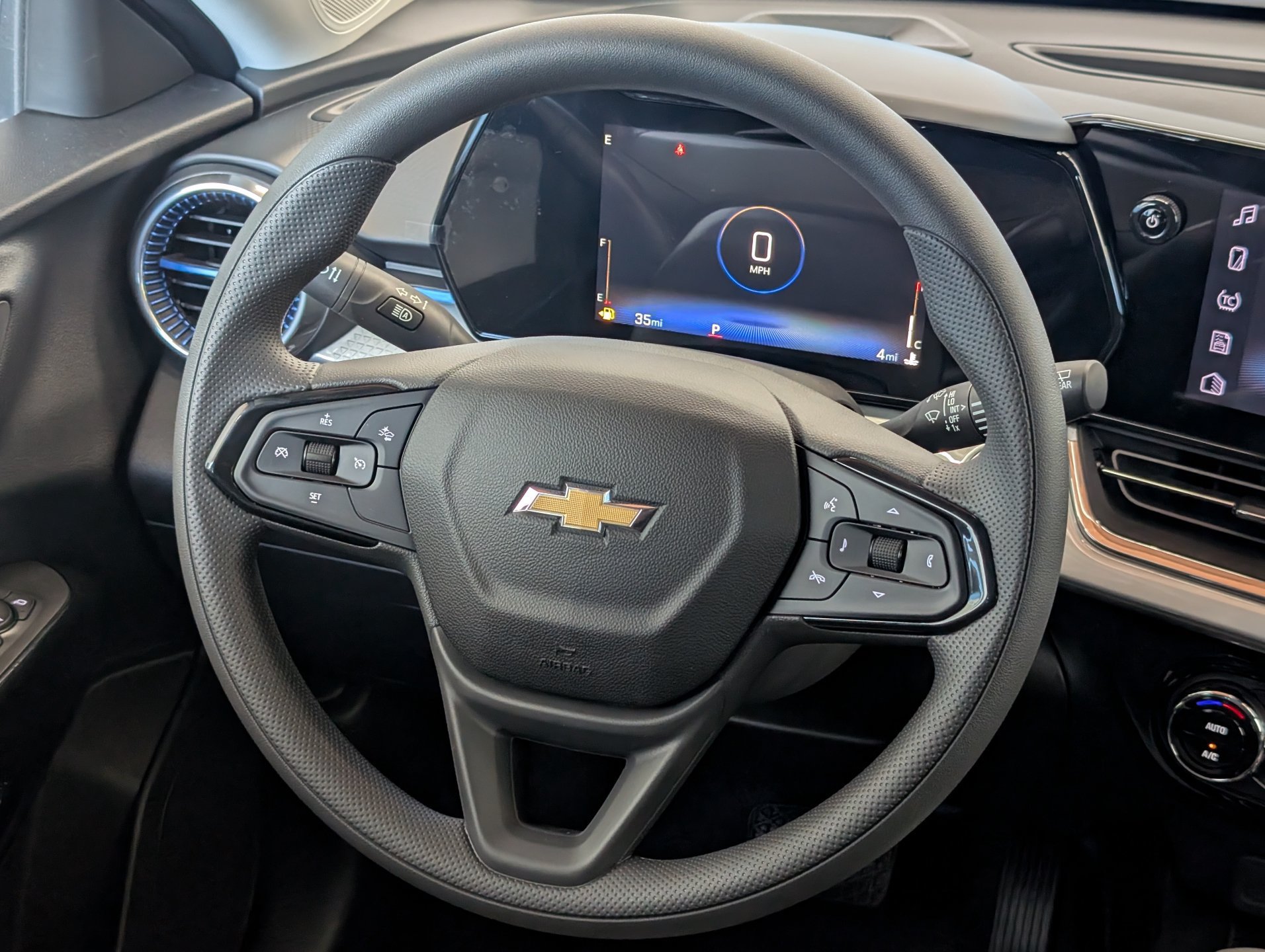 New 2026 Chevrolet Trax LT FWD image 15