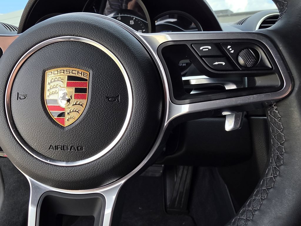 Certified 2024 Porsche 718 Cayman RWD image 22