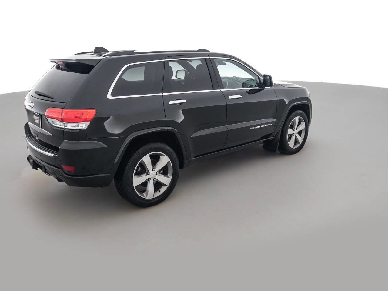 Used 2014 Jeep Grand Cherokee Overland w/ Advanced Technology Group AWD/4WD image 5