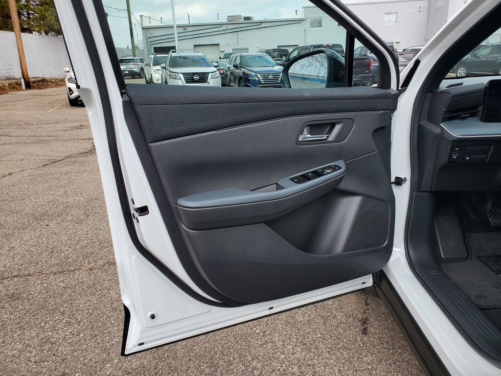 New 2026 Nissan Leaf SV+ image 14