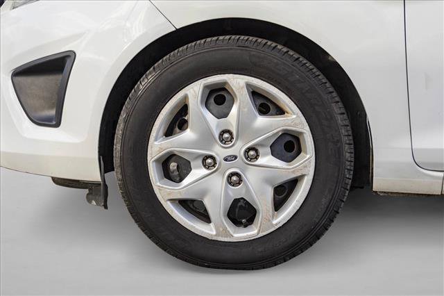 Used 2013 Ford Fiesta S image 9