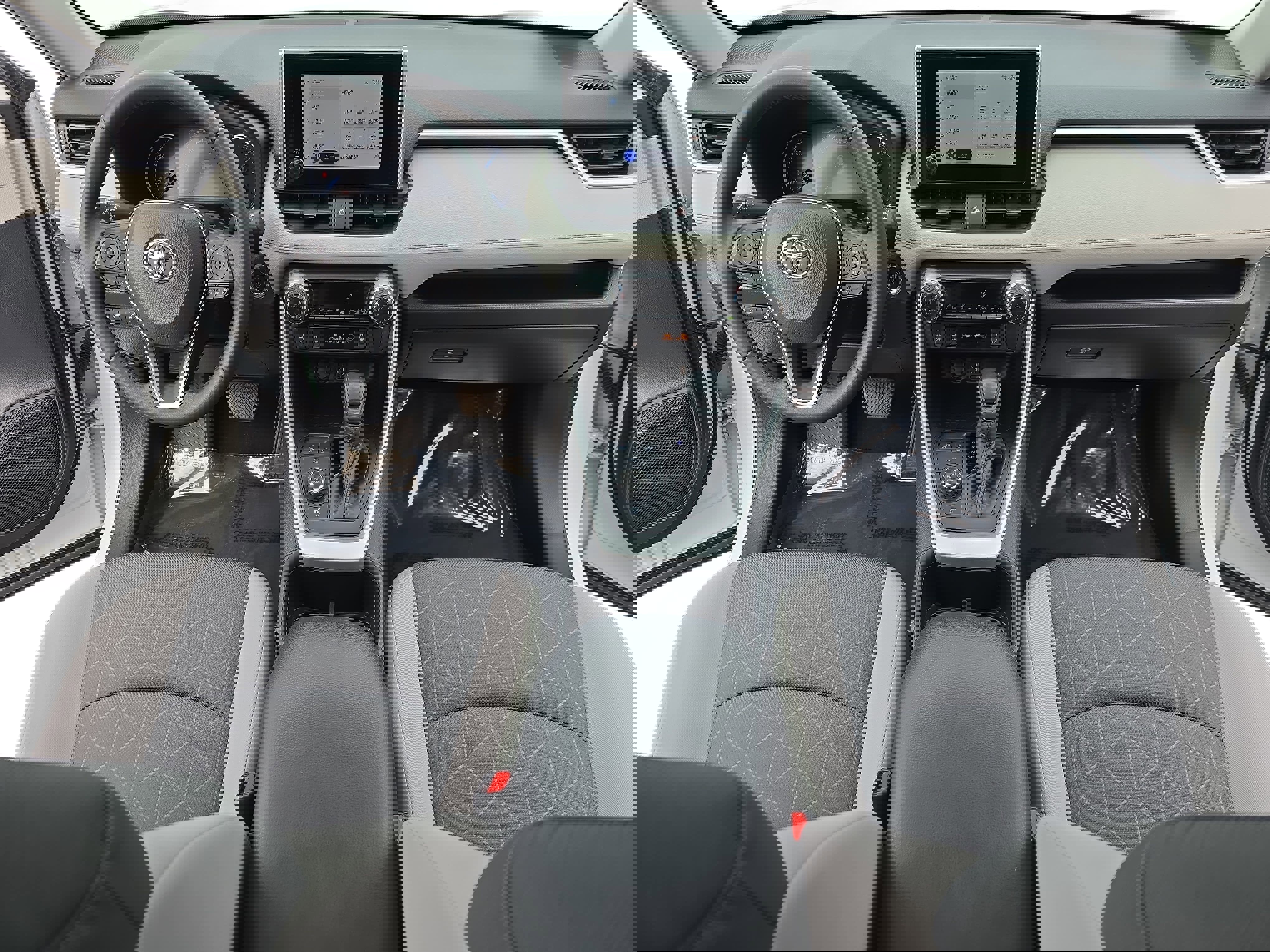 Used 2024 Toyota RAV4 XLE w/ Convenience Package image 9