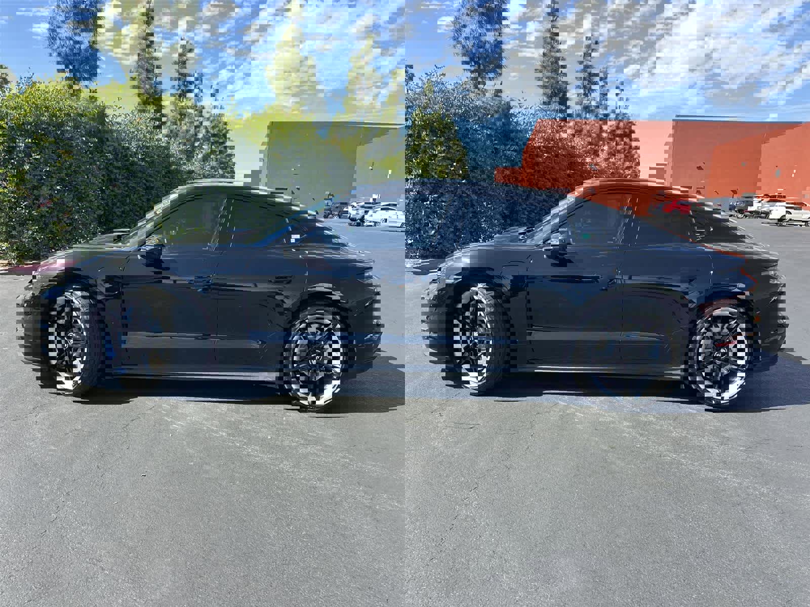 Used 2022 Porsche Taycan 4S AWD/4WD image 3