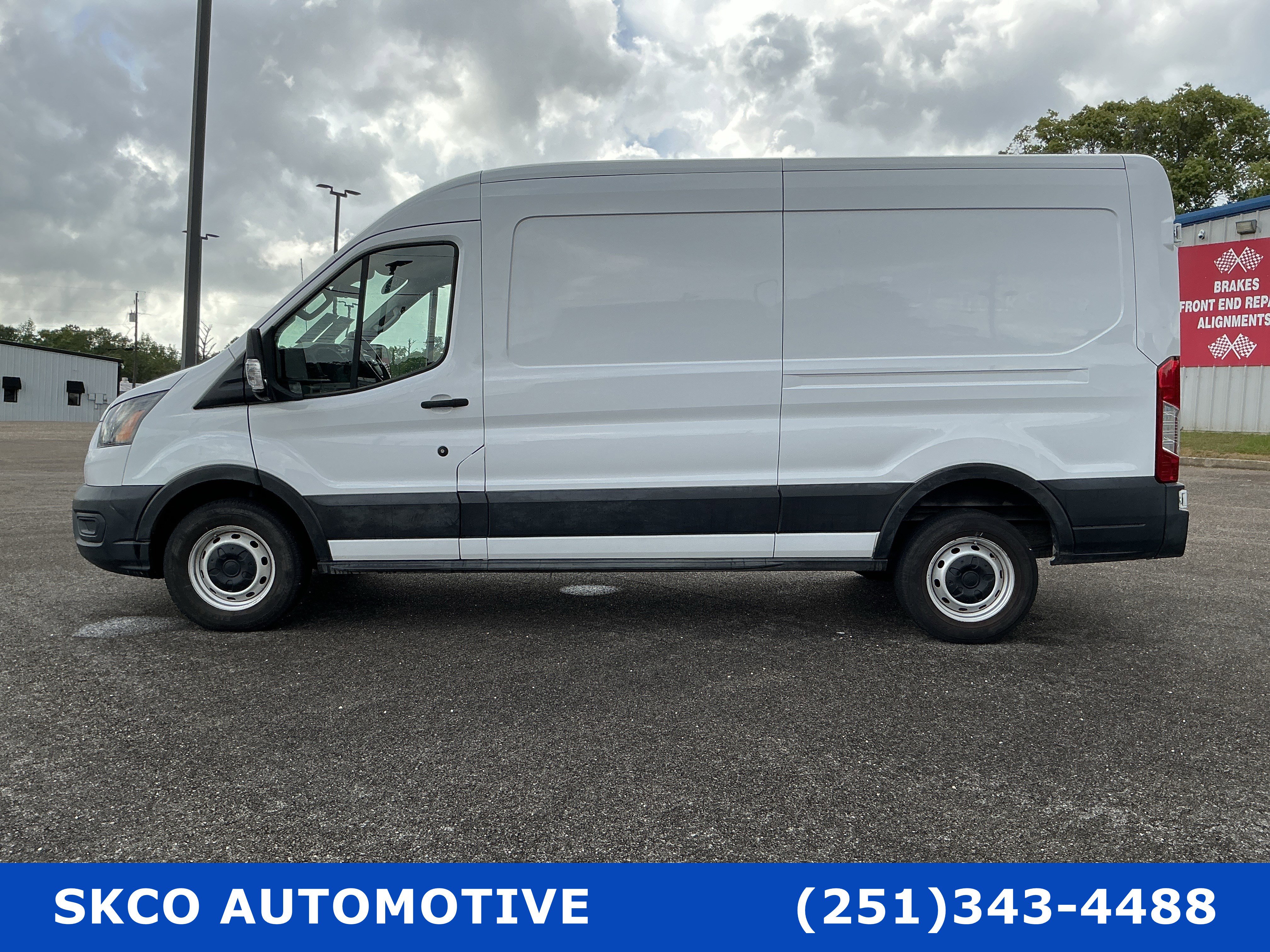 Used 2021 Ford Transit 250 Medium Roof image 2