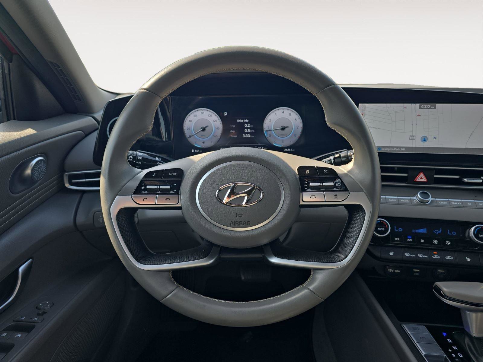 Used 2023 Hyundai Elantra SEL w/ Convenience Package FWD image 11