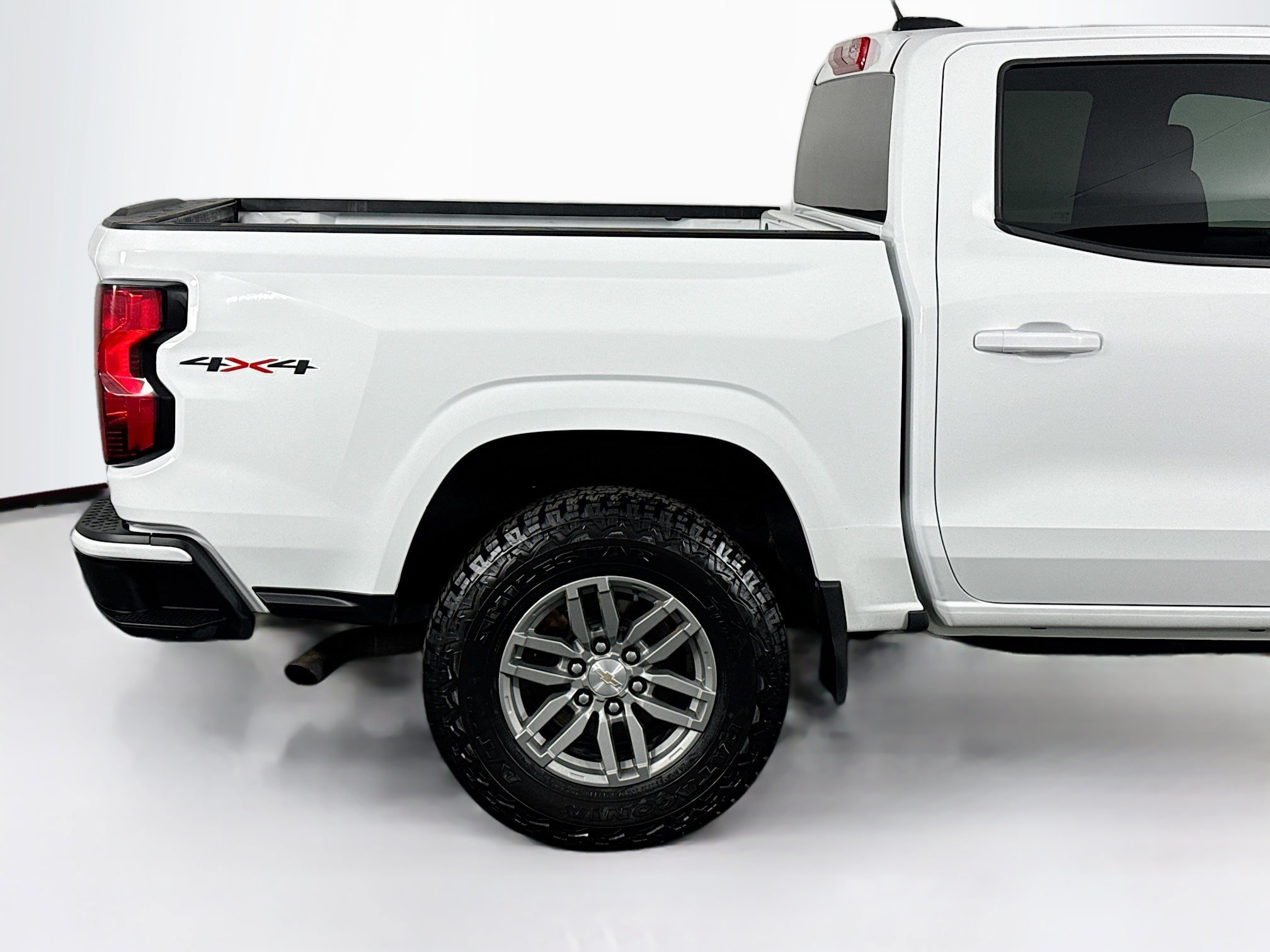 Used 2023 Chevrolet Colorado LT AWD/4WD image 40