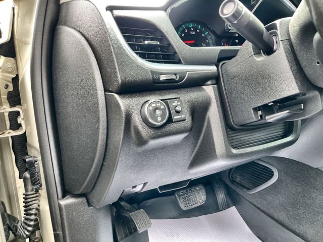 Certified 2015 Chevrolet Traverse LT w/ Traveler's Package image 18