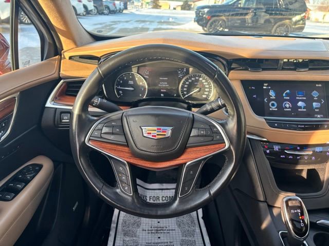 Used 2019 Cadillac XT5 Platinum image 17