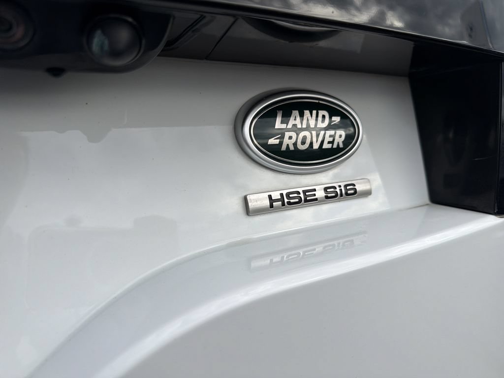 Used 2018 Land Rover Discovery HSE AWD/4WD image 14