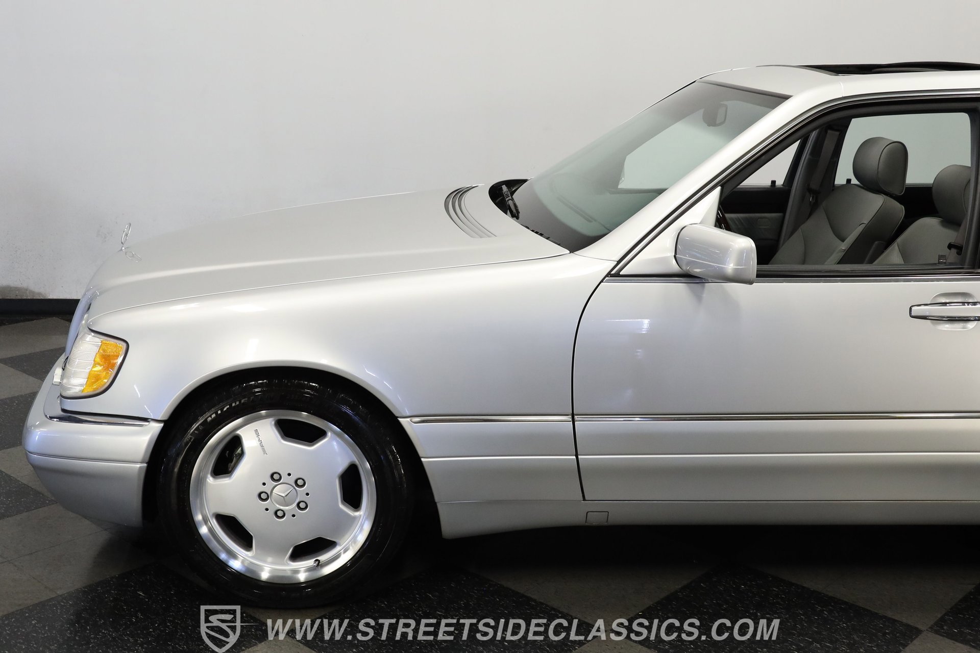 Used 1999 Mercedes-Benz S 500 Sedan image 22