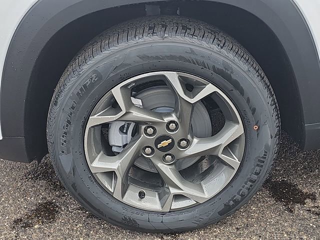 New 2026 Chevrolet Trax LT w/ LT Convenience Package FWD image 29