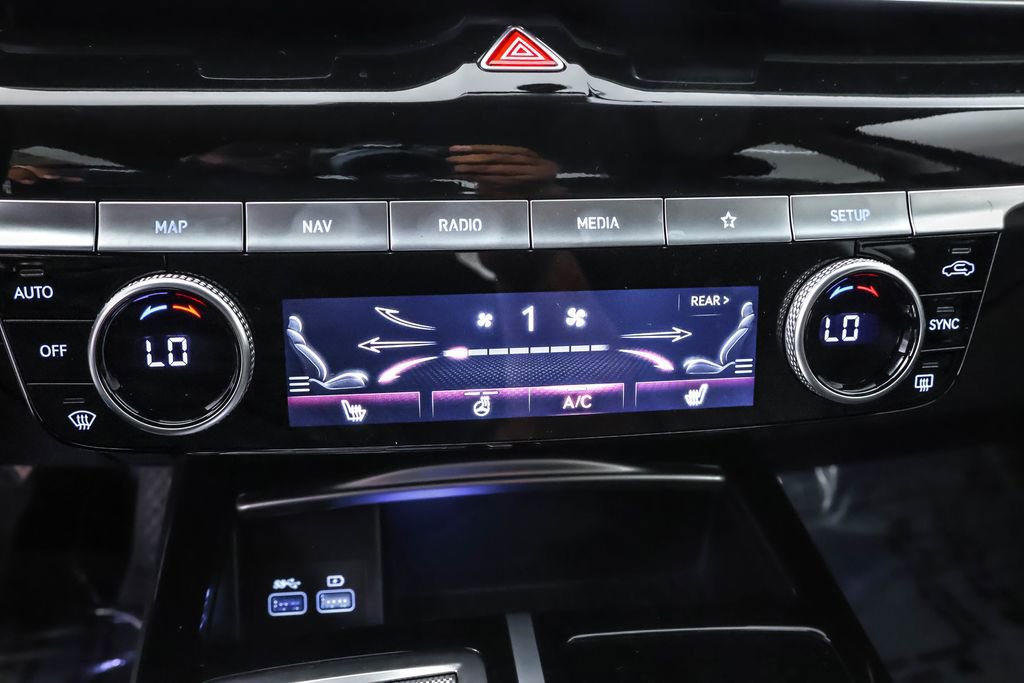 Used 2024 Genesis G80 2.5T image 36