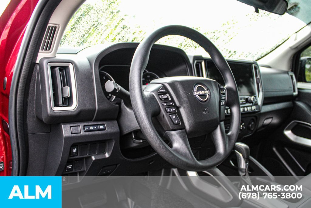 Used 2025 Nissan Frontier SV RWD image 21