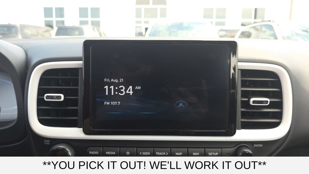 Used 2025 Hyundai Venue Limited FWD image 18