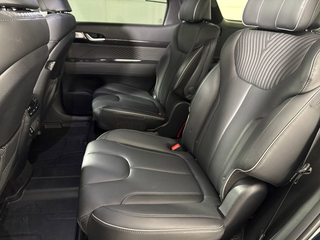 Used 2025 Hyundai Palisade Calligraphy FWD image 15