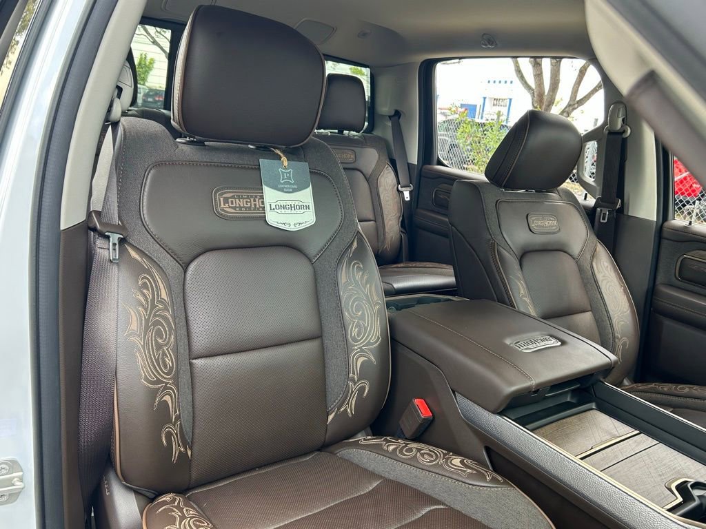 Used 2025 RAM 1500 Limited AWD/4WD image 37