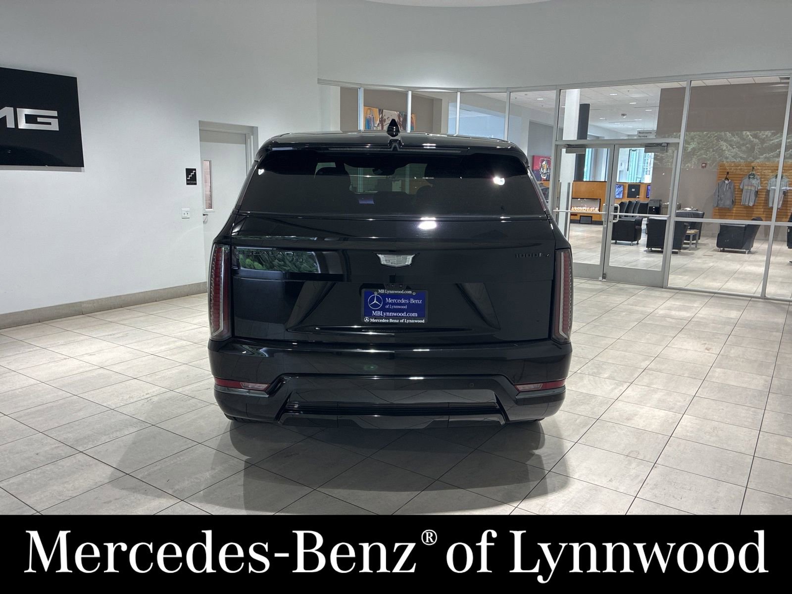 Used 2025 Cadillac Escalade IQ Sport 2 AWD/4WD image 5