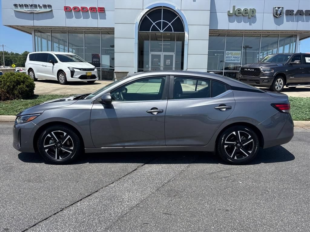 Used 2024 Nissan Sentra SV FWD image 23