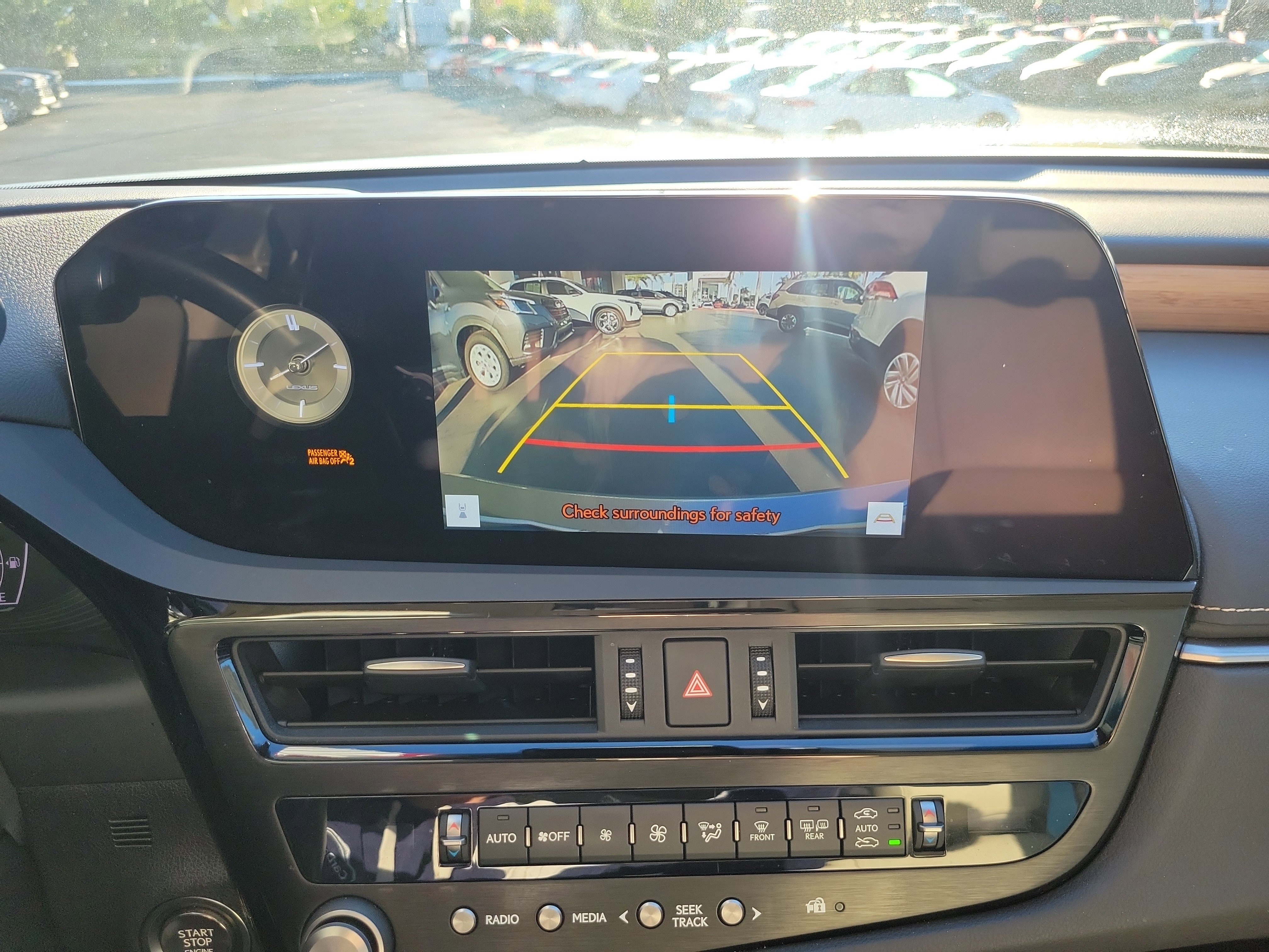 Used 2024 Lexus ES 350 w/ Premium Package image 25