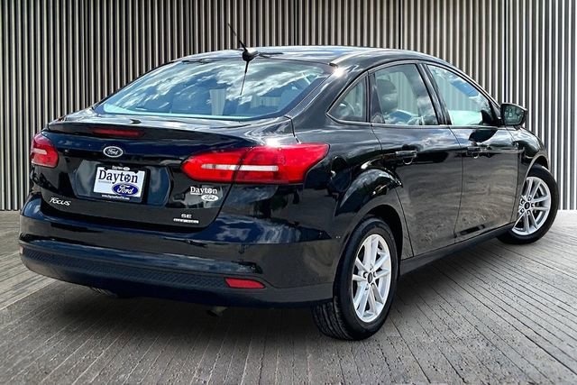 Used 2015 Ford Focus SE image 2