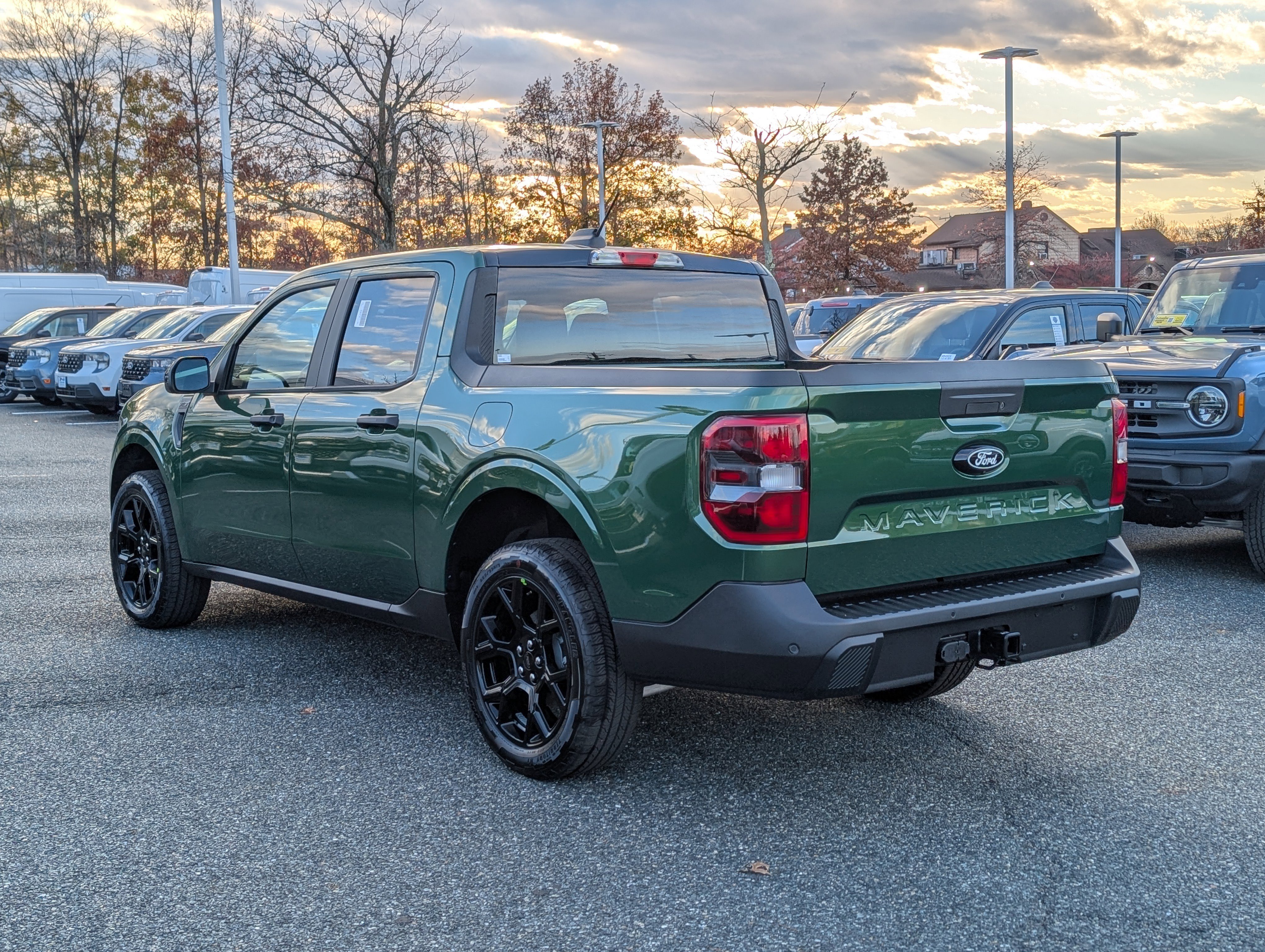 New 2025 Ford Maverick XLT w/ XLT Luxury Package image 3