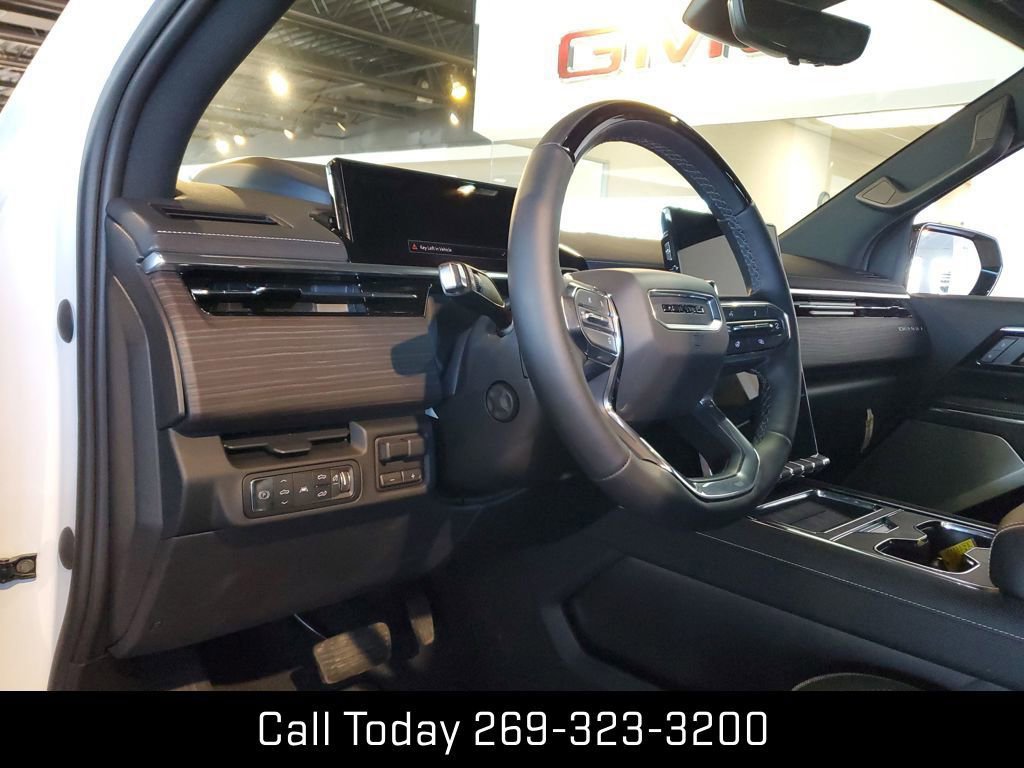 New 2025 GMC Sierra EV Denali image 2