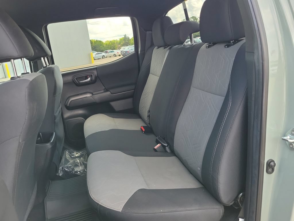 Used 2023 Toyota Tacoma TRD Off-Road AWD/4WD image 28