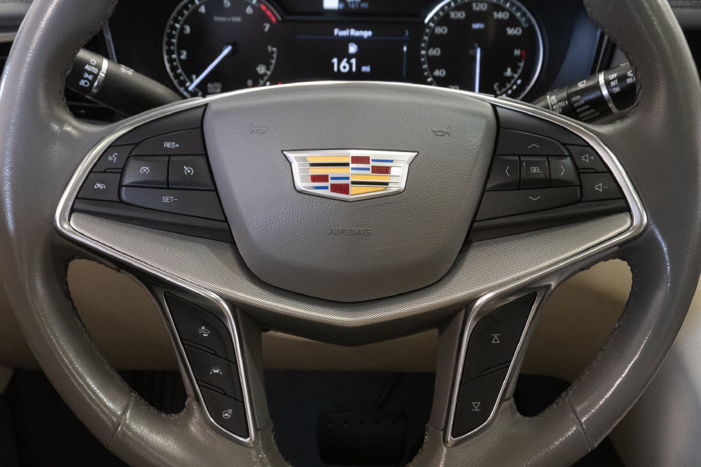 Used 2023 Cadillac XT5 Premium Luxury AWD/4WD image 16